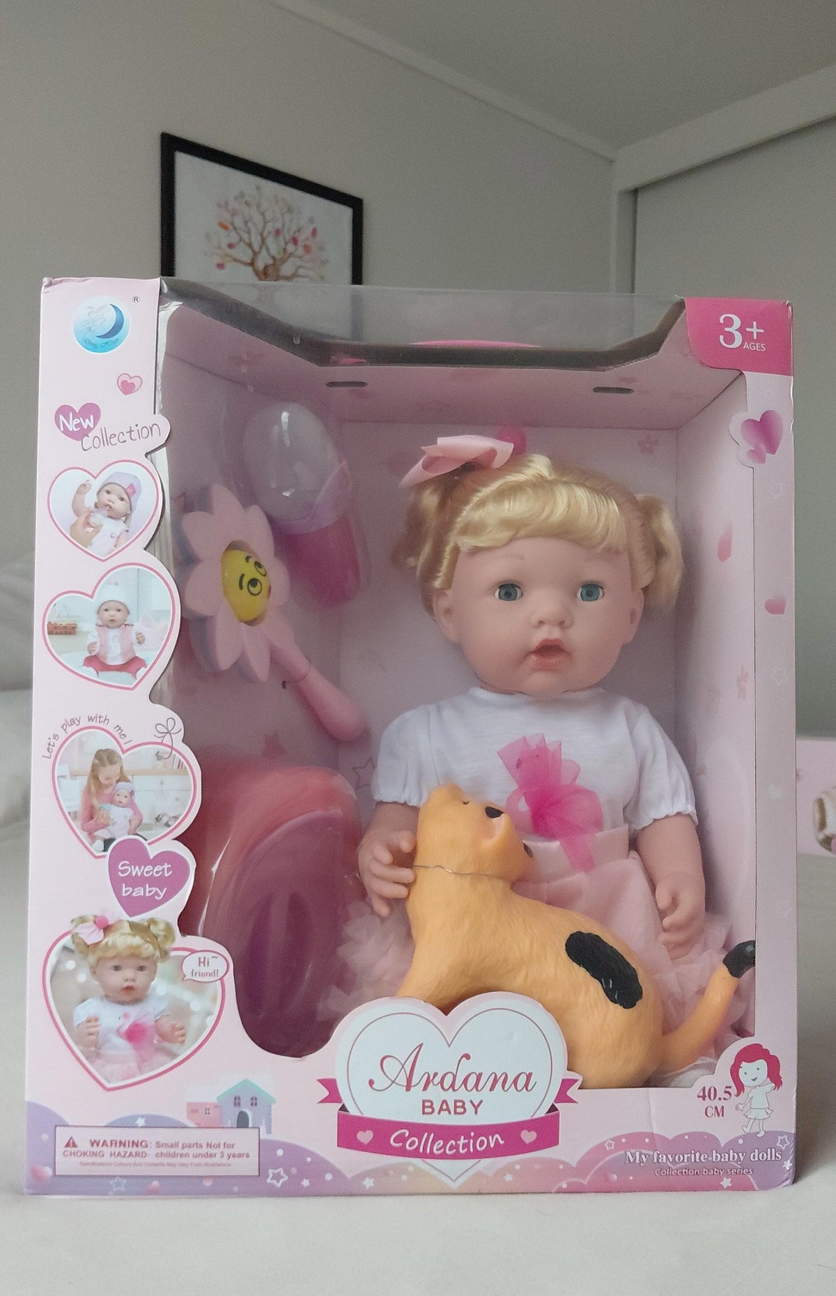 Muñeca Ardana Baby de 40,5 cm con Perrito y accesorios